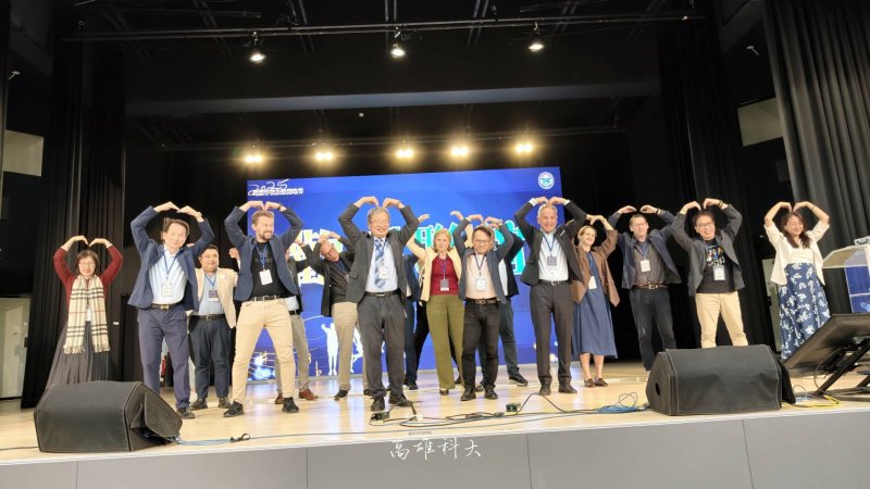 高科大 8 週年：  回家，點亮下一代