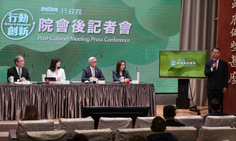 政院通過修正老農津貼條例  老年農民每月福利津貼調高至1萬元