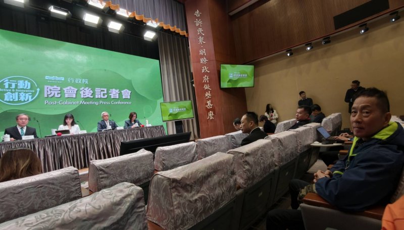 行政院卓揆超前部署春節醫療量能  落實「提早因應、患者分流、擴充量能、區域聯防」四大策略