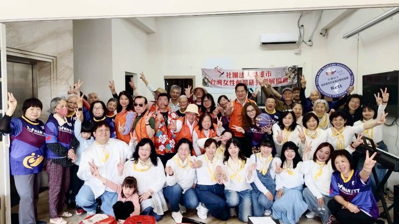 女創協會送暖罕病家庭　音樂陪伴讓關懷在社區流動