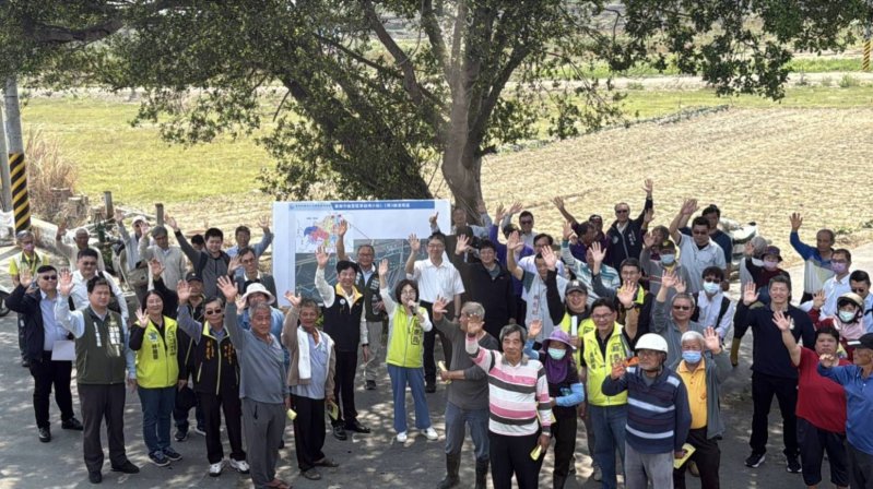 續為農民請命！率財委會考察臺南溪北 賴惠員成功爭取後壁車站、農水路改善經費逾兩千萬元