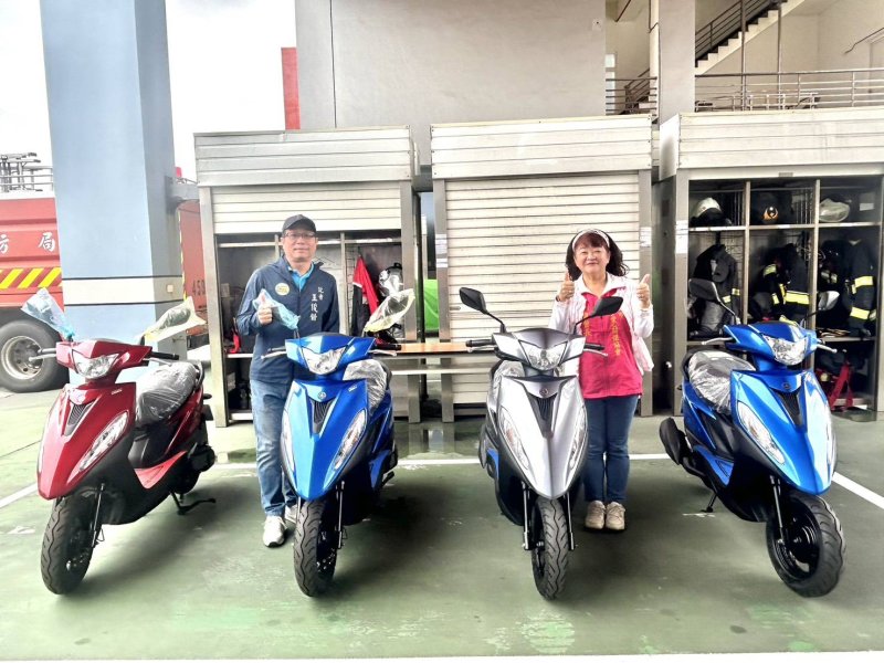 圓夢愛心媽媽謝慧謹攜手台灣新聞雲報　捐贈綠島救災機車　集結12位善心人士及代表會主席 守護離島安全
