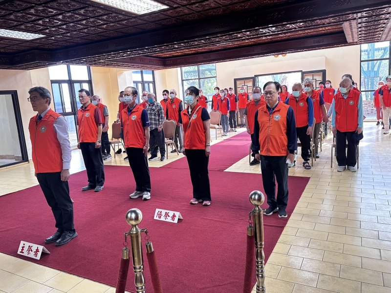 佳里榮家清明節前夕祭祀歷年亡故榮民 緬懷其保國衛民及感恩