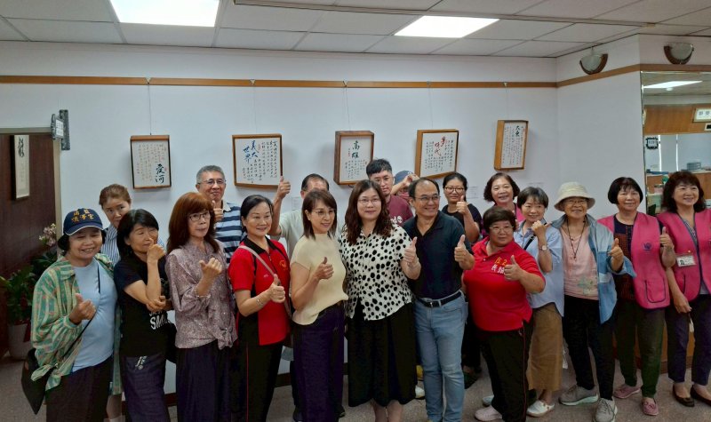城市記憶-王錦成創作個展結合「石在很療癒」手作體驗，在三民戶政精彩登場。