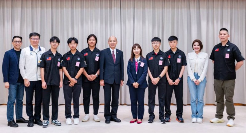 院長接見康橋國際學校温宥基校長暨師生一行  韓國瑜：勉勵學子以冠軍精神迎接未來的挑戰
