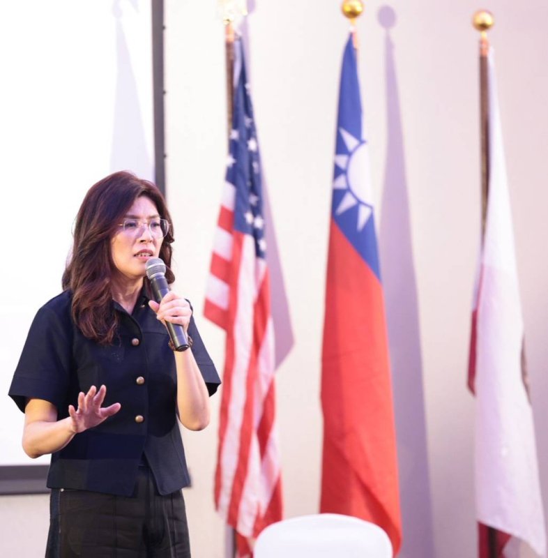 鄭麗文主席赴美西華人學會專題演講 倡議東亞和平紅利與互信框架