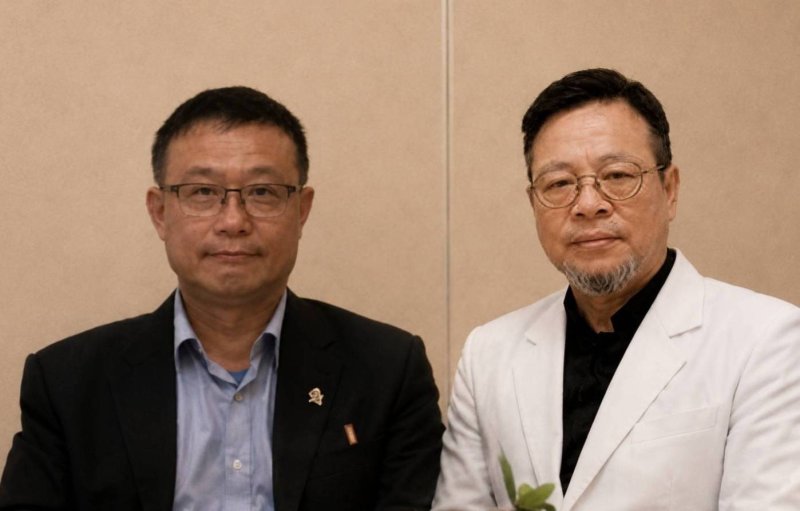 6月份 網路媒體健康講座由藥師陳子翔與藥理學碩士何文勝共同主講，主題為「淺談藥物使用及藥型製作特性」