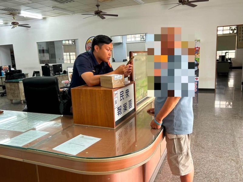 網購收到「幽靈包裹」 東港警協助退貨並揭一頁式廣告陷阱   