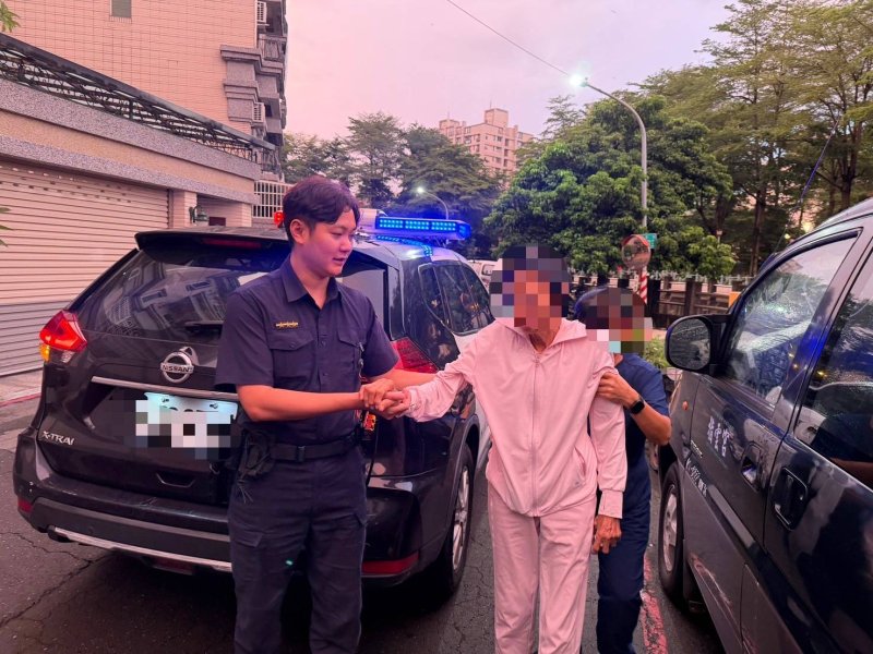 70 歲阿嬤離家失聯！  新莊警地毯式搜尋 靠拾荒婦「一句話」暖心破案