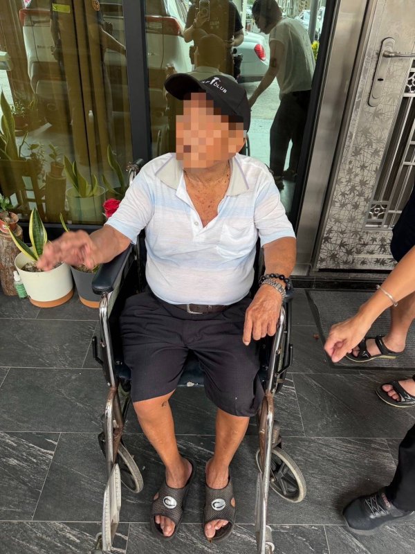 差一條街就到家！  八旬翁走錯路體力不支 文自警及時到場護送返家