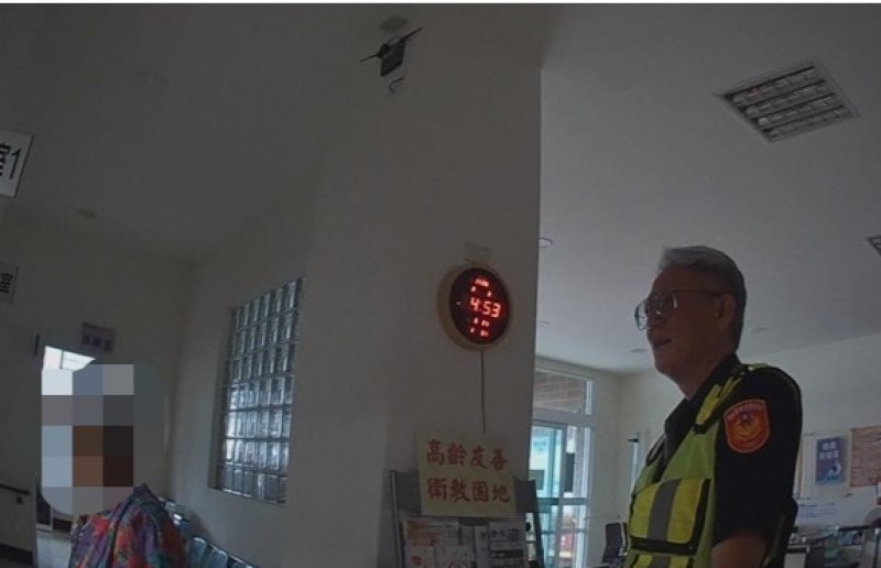 阿嬤回診記錯路 溫馨內埔警協助安全返家