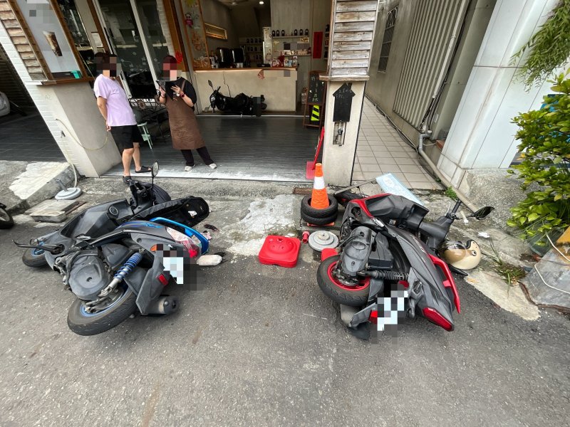 機車操作不當自撞　楠警呼籲重視高齡駕駛安全