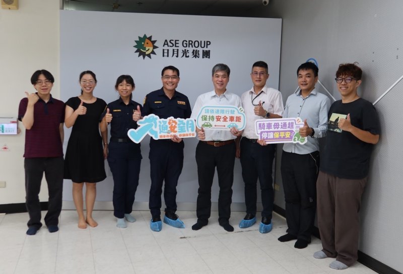 【高市警攜手日月光　響應交通安全月深化機車防禦駕駛與停讓文化】