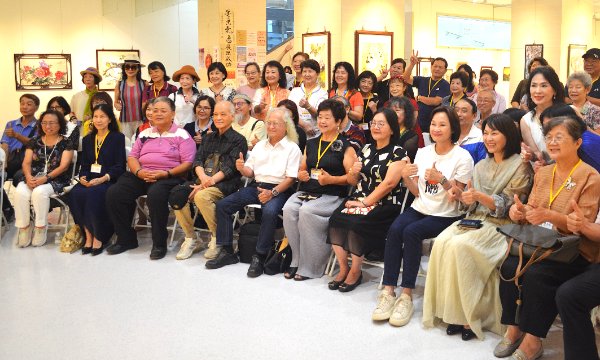 《極藝弄彩》高雄市書畫學會會員聯展