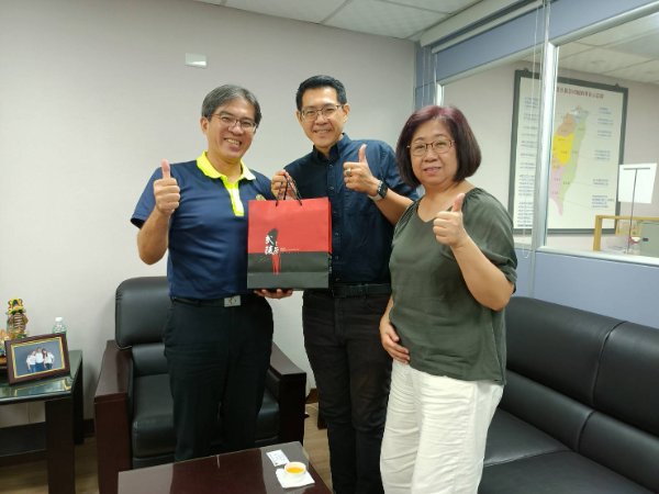 佳里榮家主任拜會慈惠公司 共商合作深化長照服務