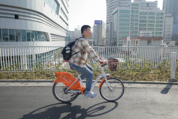 高雄YouBike 2.0突破7,000萬人次　幸運兒「騎」中好禮　